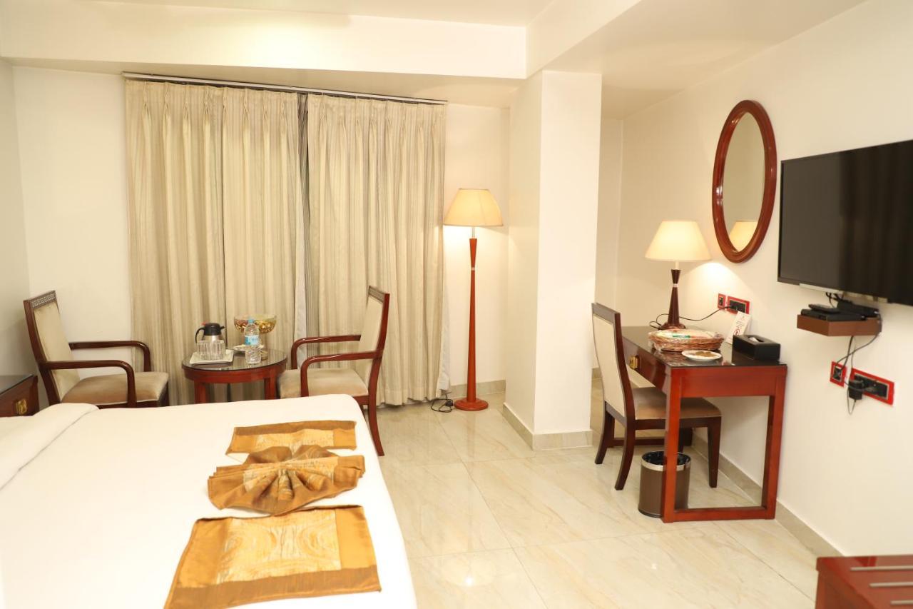 Republic Hotel Patna  Exterior photo